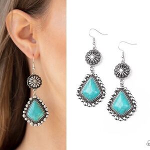 Paparazzi  Earrings Turquoise Silvertone “Country Cavalier”